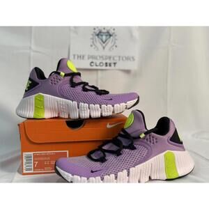 NWT Nike Free Metcon 4 Training Shoes - Size 7 - Purple/Black/Neon